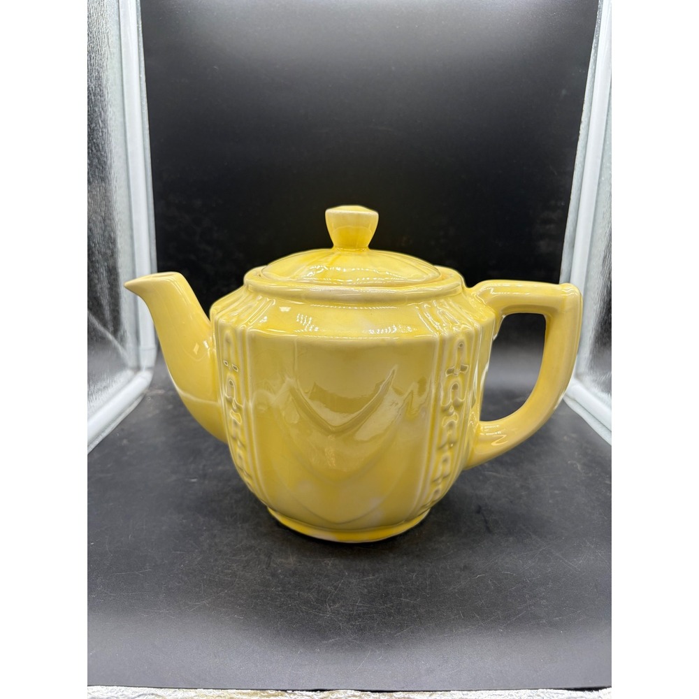 Vintage Yellow Ceramic Teapot Art Deco Style Embossed Pattern Tea Pot with Lid